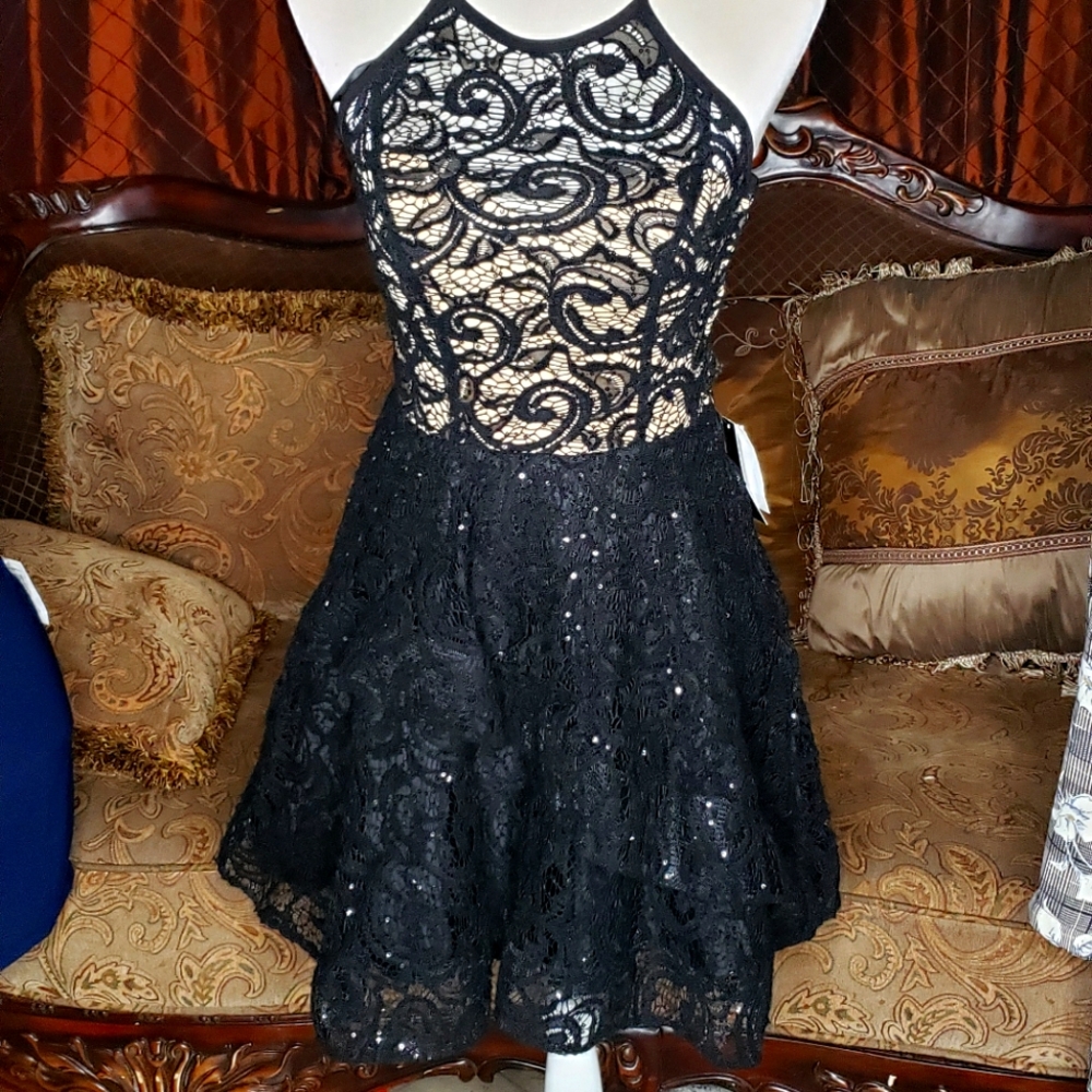 Xtraordinary dress, size 5, new